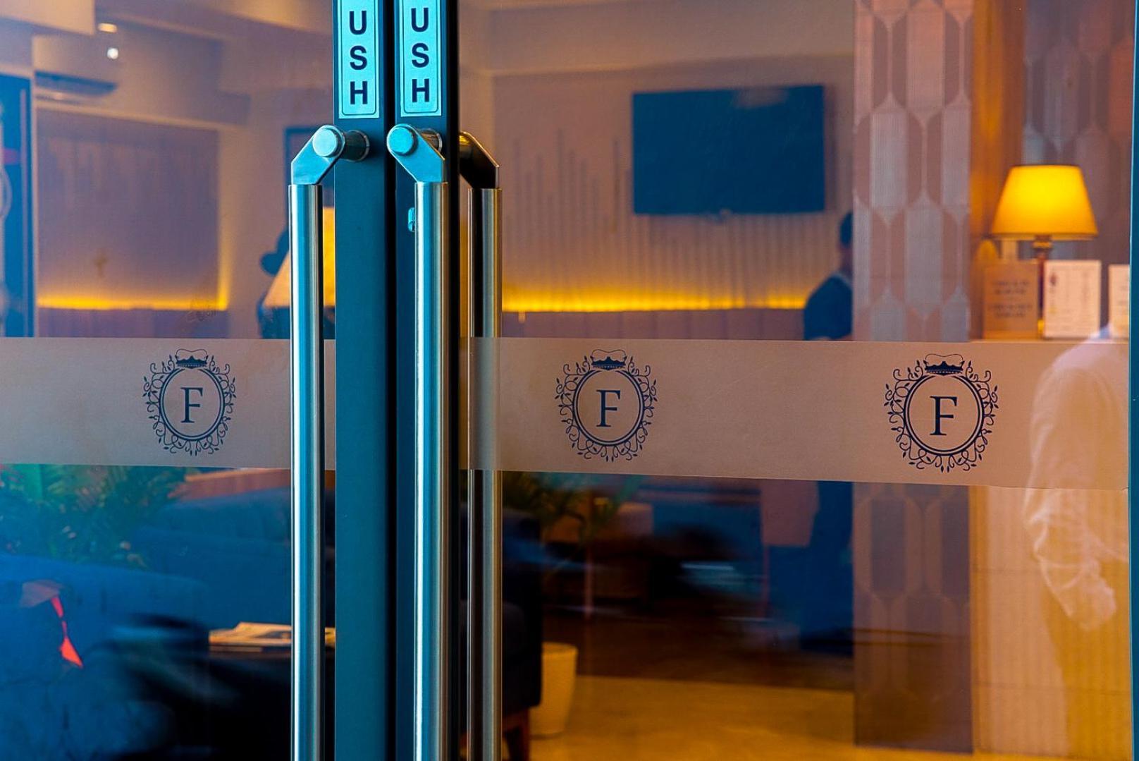 Hotel Flora Malé Extérieur photo