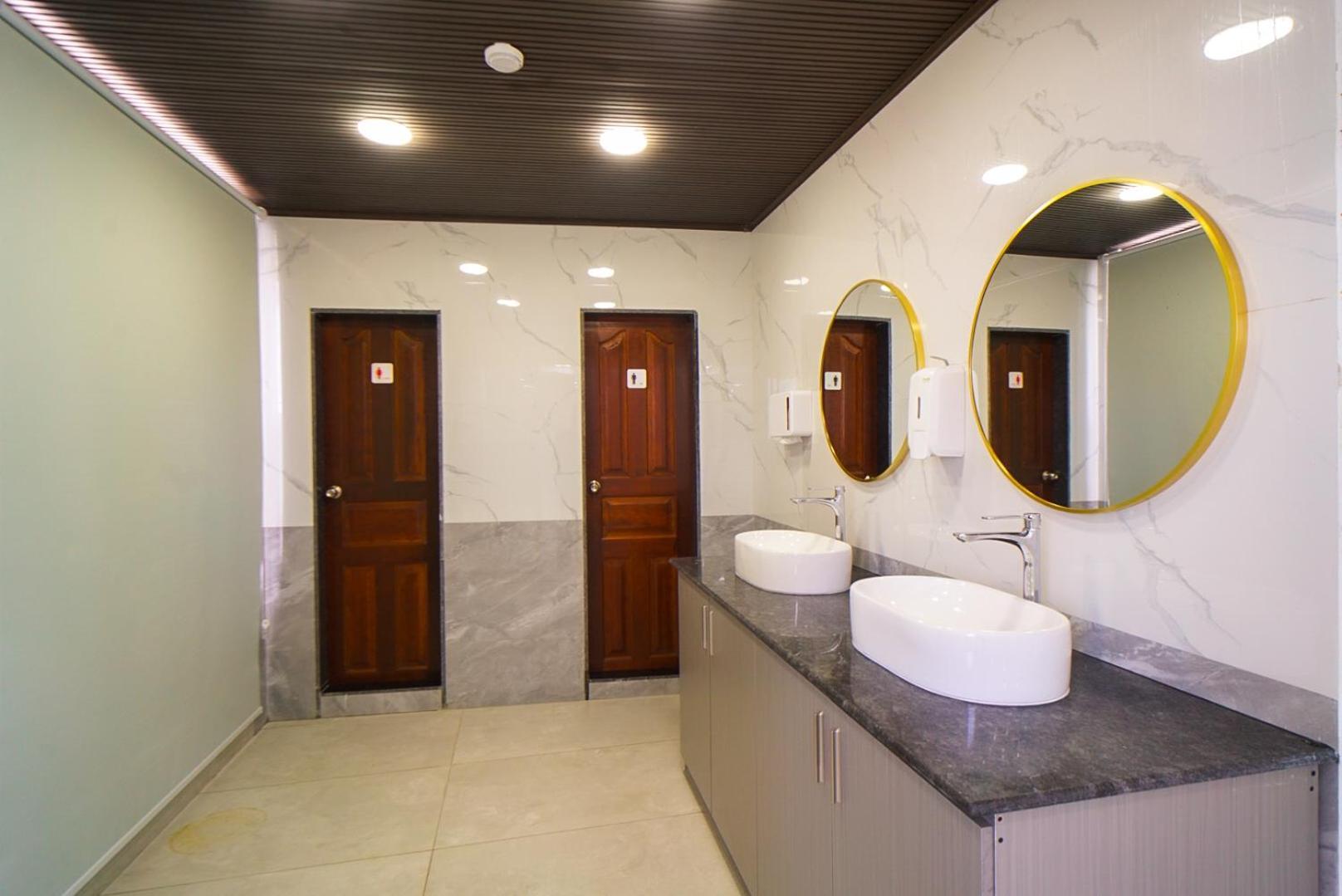 Hotel Flora Malé Extérieur photo