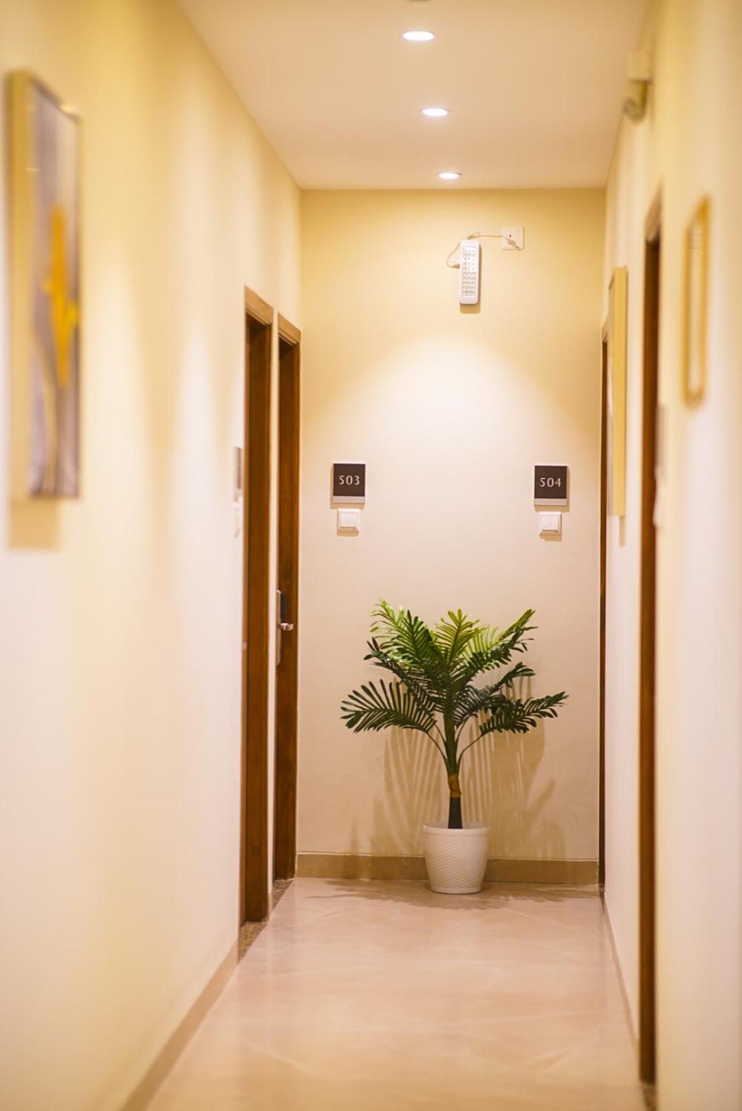 Hotel Flora Malé Extérieur photo