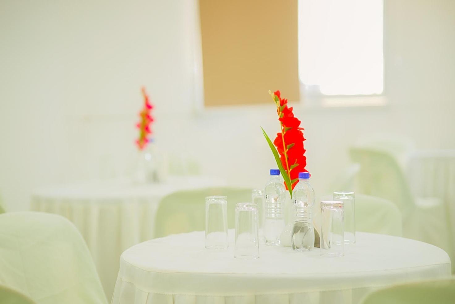 Hotel Flora Malé Extérieur photo