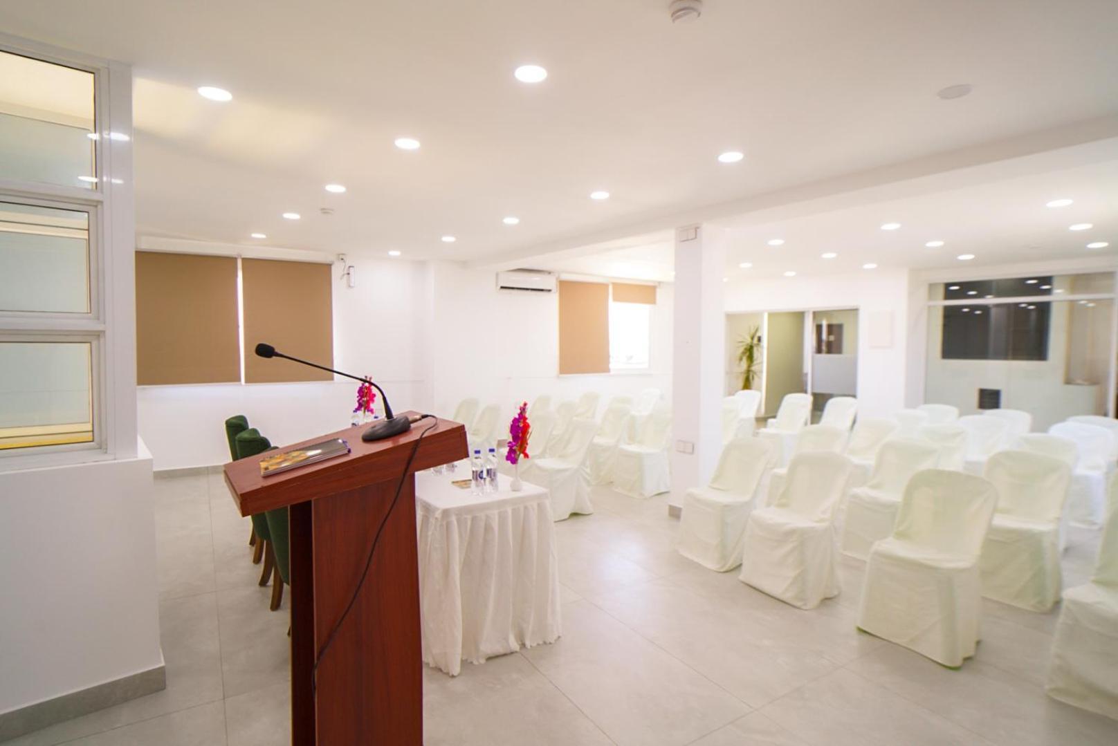 Hotel Flora Malé Extérieur photo