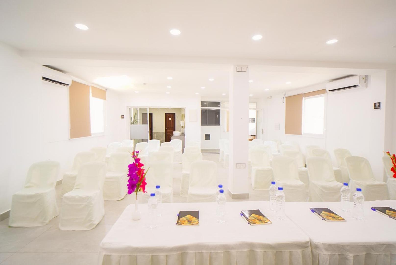 Hotel Flora Malé Extérieur photo