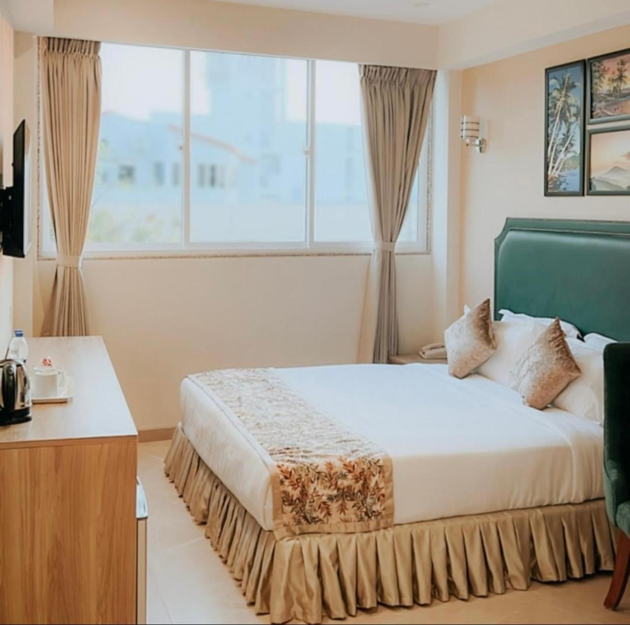 Hotel Flora Malé Extérieur photo