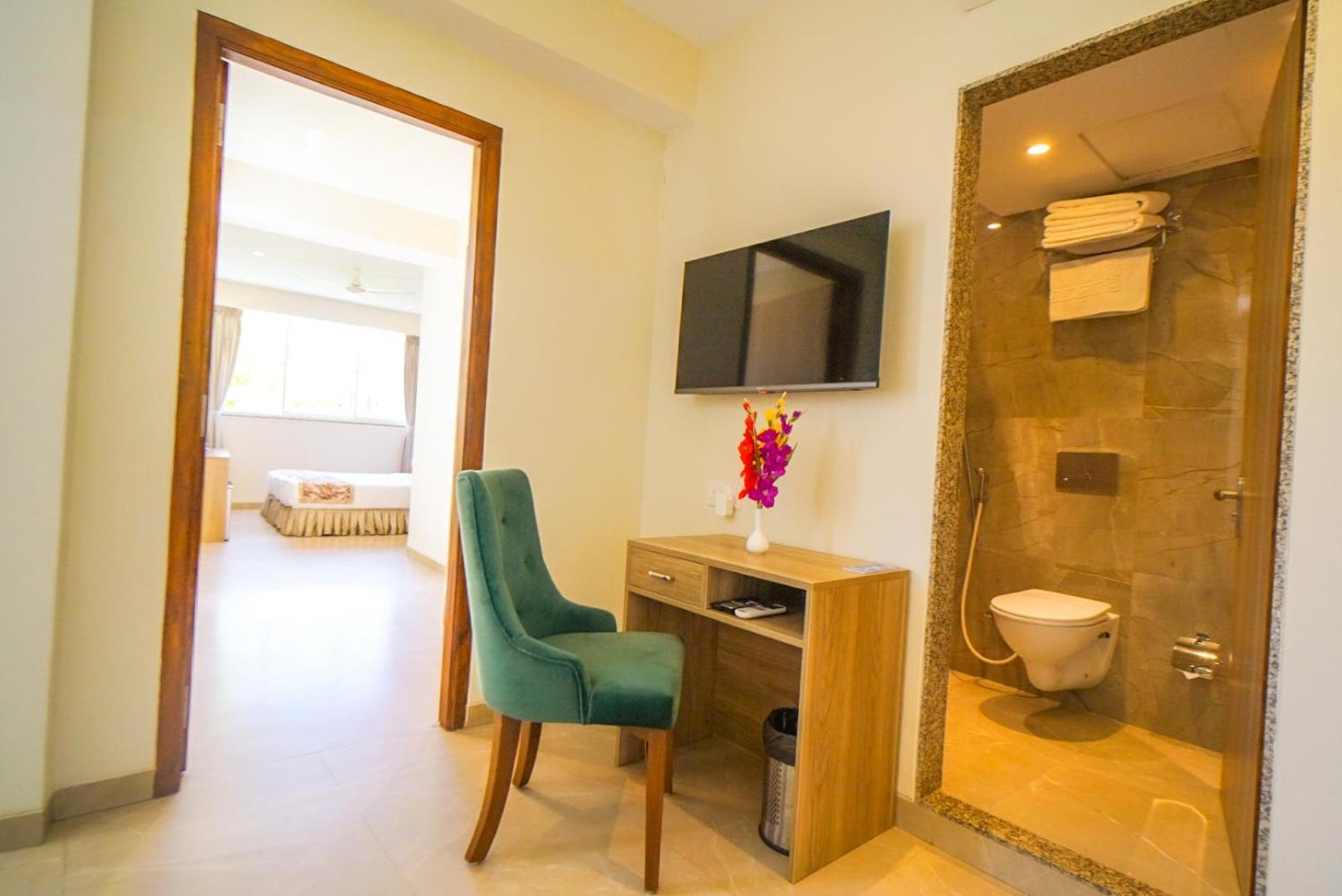 Hotel Flora Malé Extérieur photo